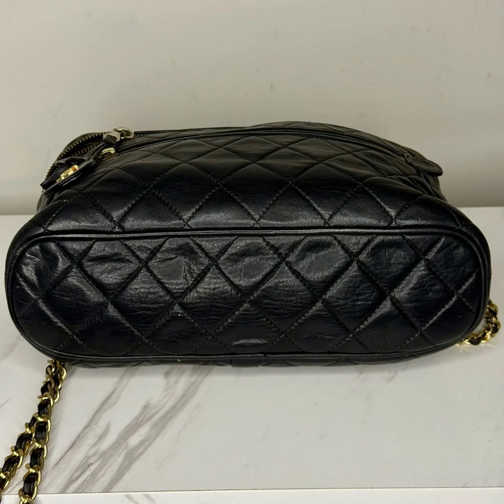 CHANEL Lambskin Quilted Vanity Train Case Shoulder Bag Black - Picture 10 of 14